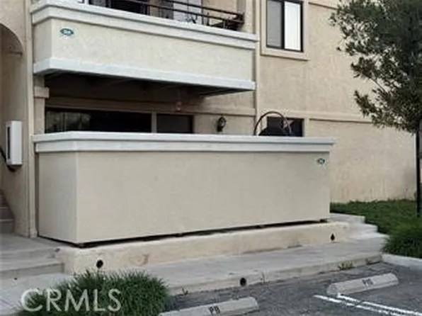 18808 Mandan St APT 313, Santa Clarita, CA 91351