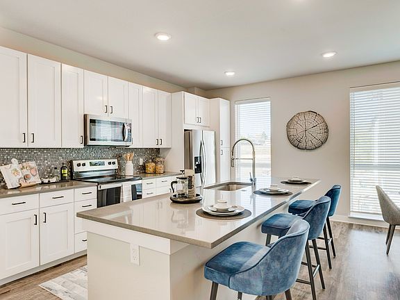 4th image of 3899 S Dallas St #7-3896