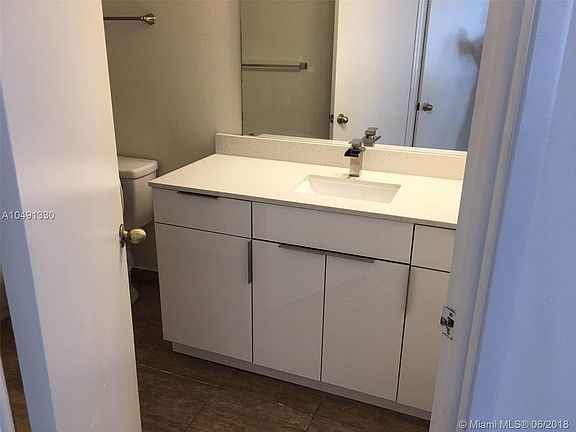 3rd image of 8290 Lake Dr APT 333
