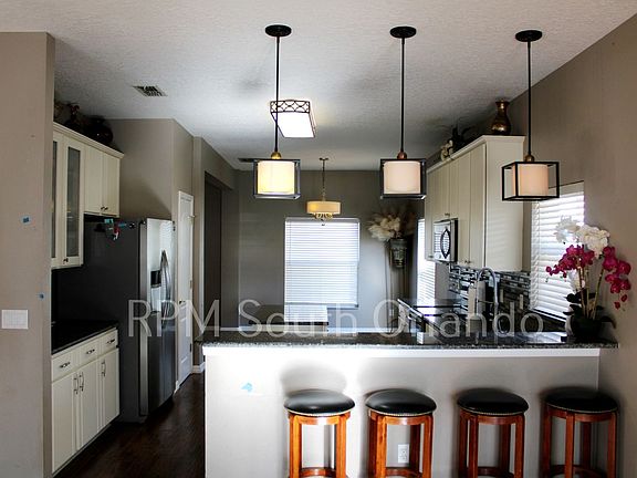 3rd image of 6771 Fernridge Dr