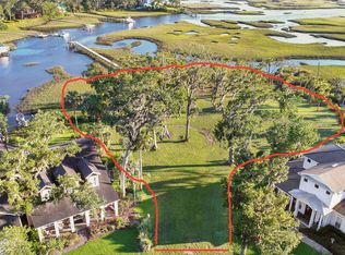 2000 Tara Ct, Neptune Beach, FL 32266