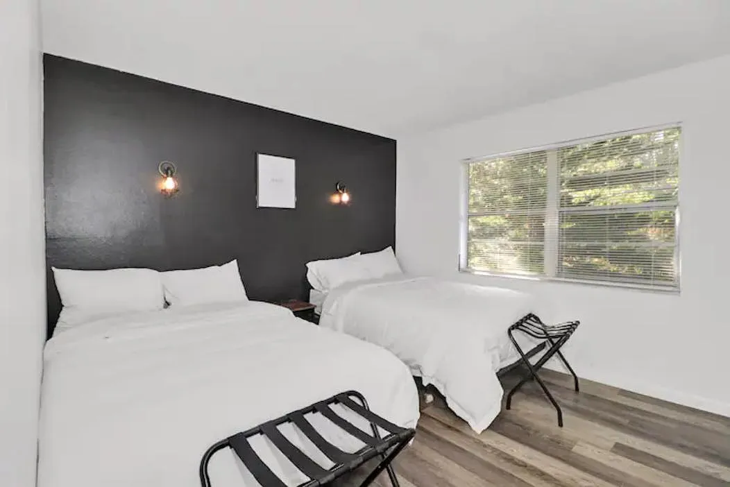 2766 62nd Ave N - (Bedroom 3) 2766 62nd Avenue North, Unit 5 St. Petersburg, Fl 33702 — Photo 1