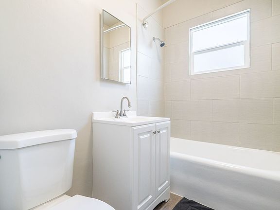 5th image of 112 S Westmoreland Ave #15