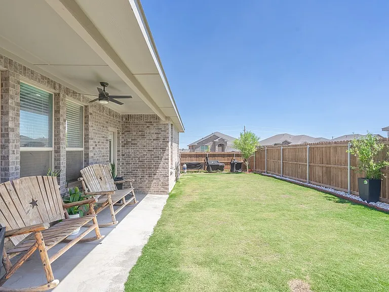 2306 Fortune Dr — Photo 29