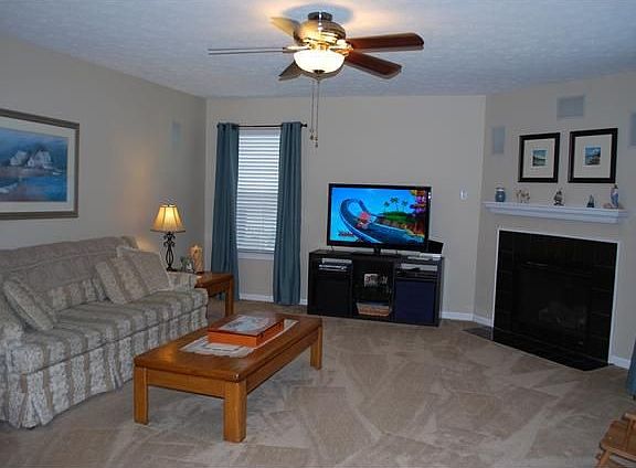 3rd image of 12383 Deerview Dr