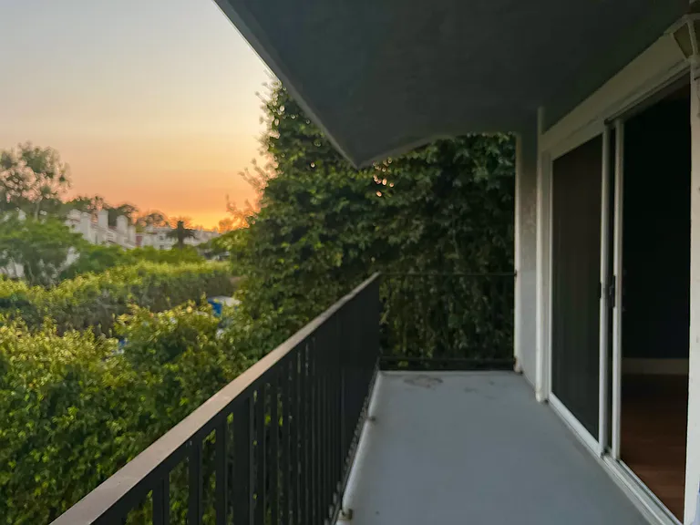 5142 Dunbar Dr #3 — Photo 3