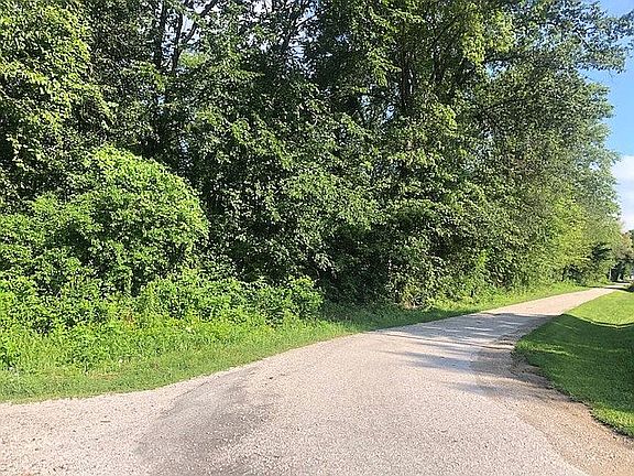 Property view on Eidmann Rd.