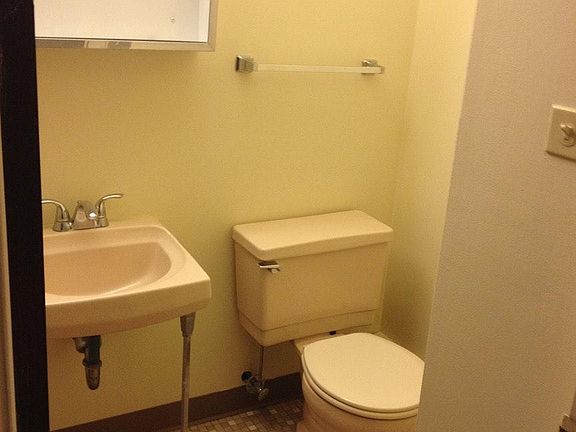 5th image of 10450 Ann Ct Floor 1