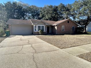 1037 Hickory Ave, Niceville, FL 32578