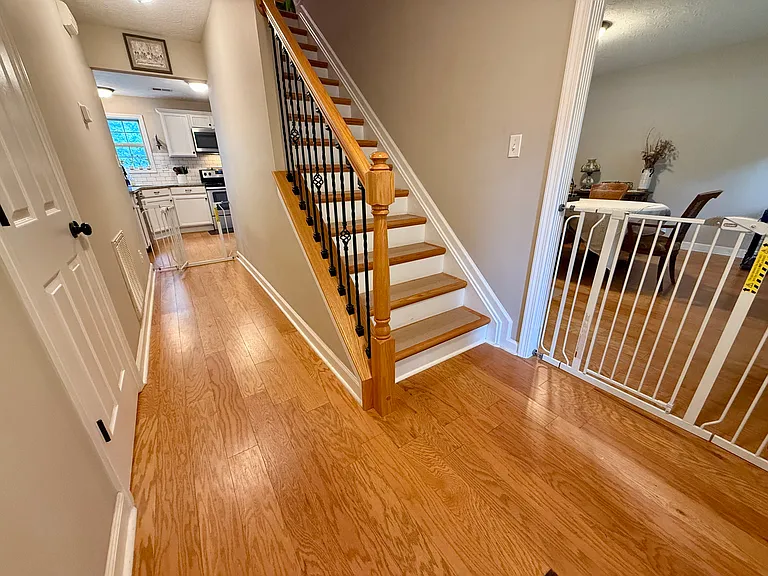 404 Sandersville Ct — Photo 4