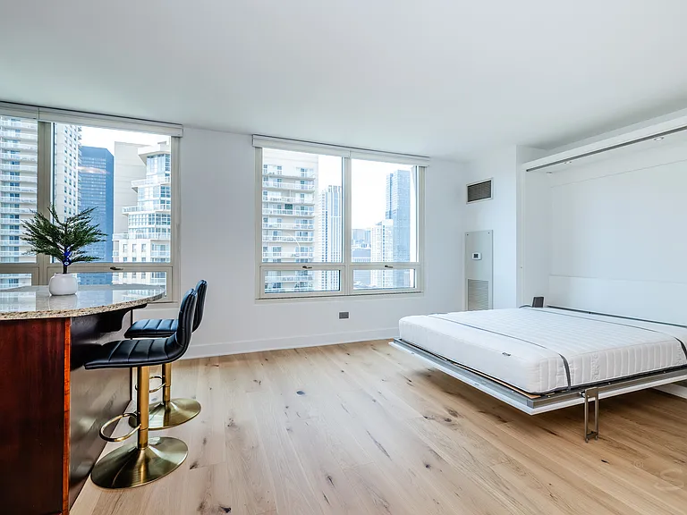 33 W Ontario St #31D — Photo 36