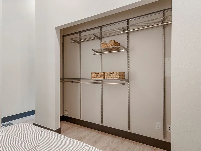 One Eleven Greenwood - Save Up to $500 OFF Your 1st Month's Rent! Move-In Deadlines Apply, Apply ... — Photo 34