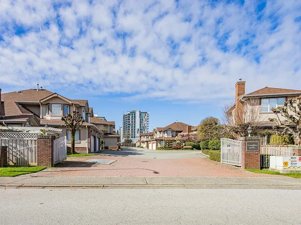 3500 Cunningham Dr #14, Richmond, BC V6X 3T3