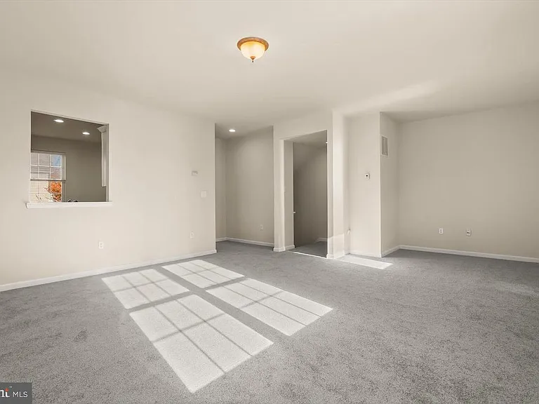 1 Karendale Ct — Photo 31
