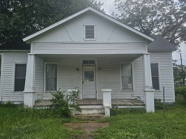 210 W Broadway St