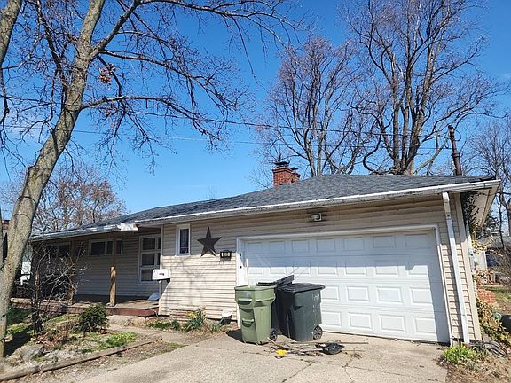 3rd image of 8303 Lake Shore Blvd