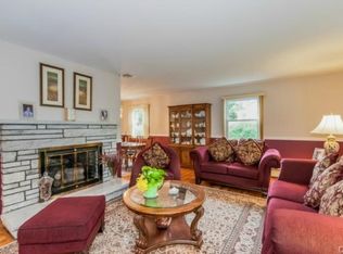 970 Cutspring Rd, Stratford, CT 06614