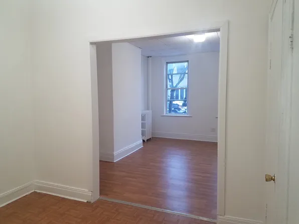 11 Hausman Street image 10 of 19