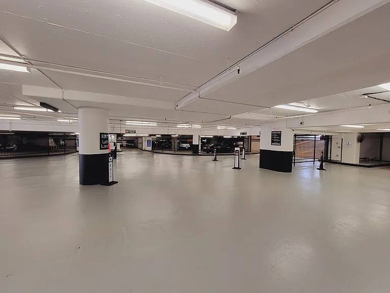 601 Van Ness Ave #211 — Photo 30