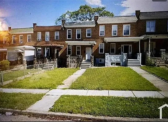 4 bed, $2,000 — Photo 2