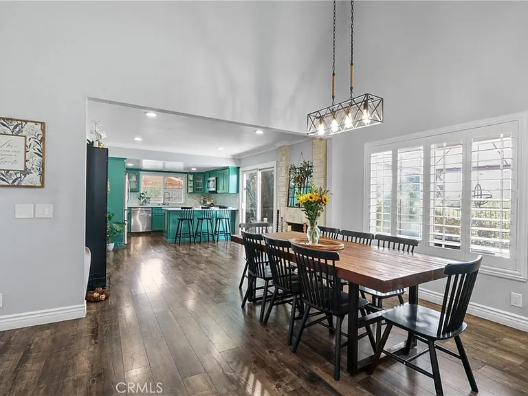 915 N Shaftesbury Ave — Photo 8