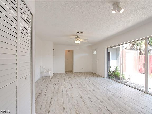 3rd image of 1165 Palm Ave APT 9A