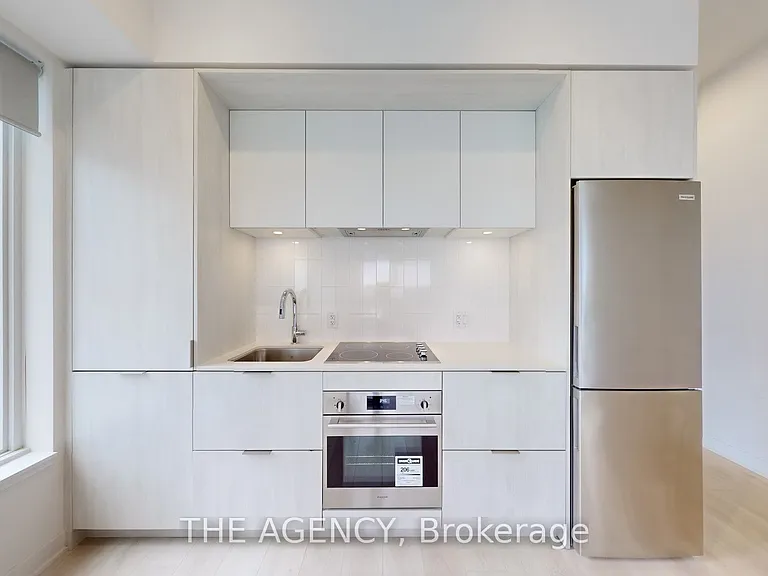 35 Tubman Ave #Penthouse 1115 — Photo 6