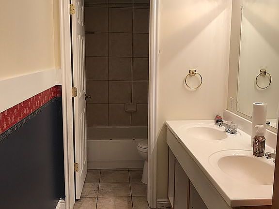 Downstairs bathroom 