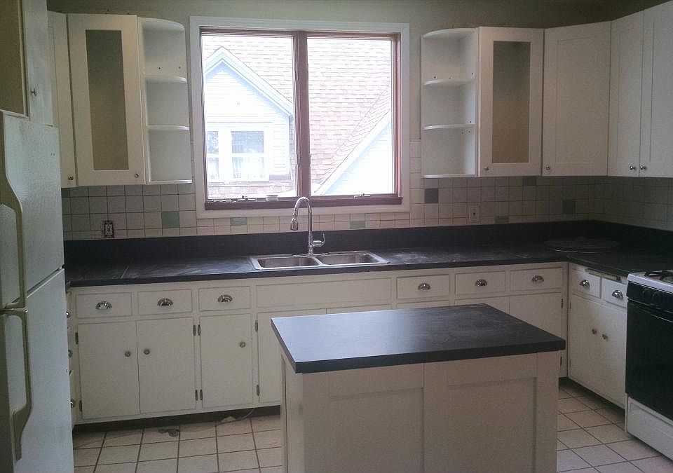 1st image of 512 Elgin Ave APT 2