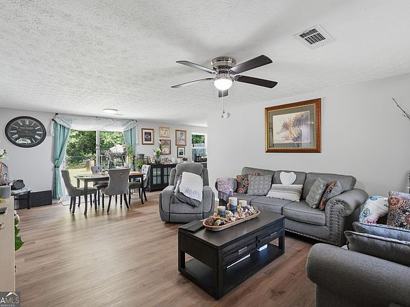 3rd image of 6380 Pleasant Dr