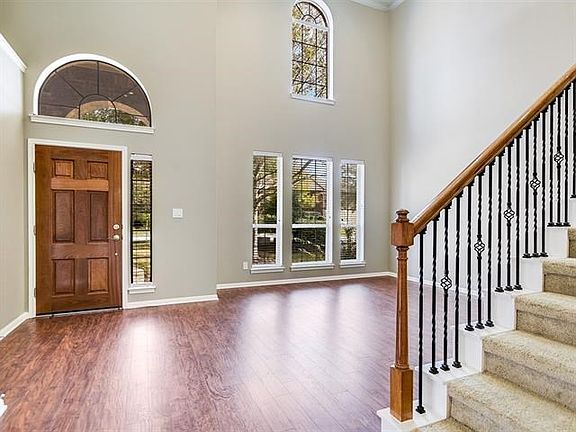 4th image of 2315 Narrow Valley Dr