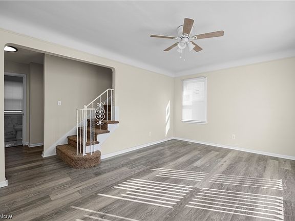 3rd image of 15807 Westview Ave