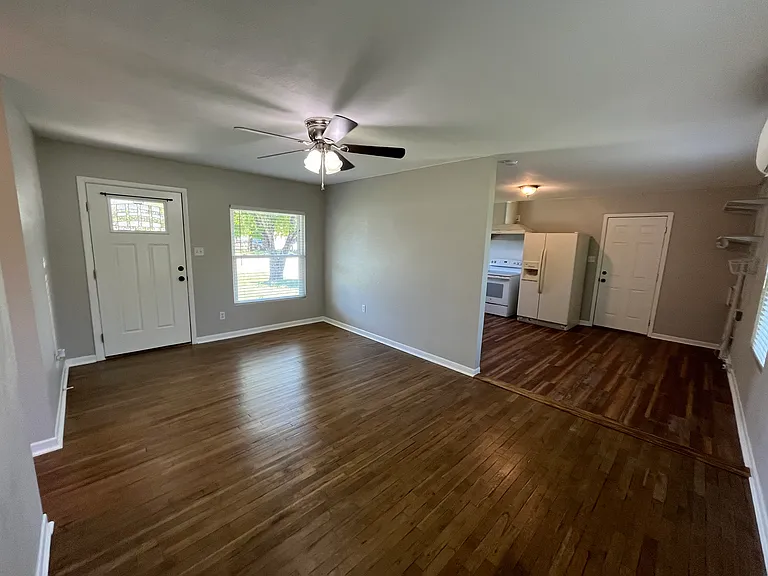408 Jefferson Ave — Photo 14
