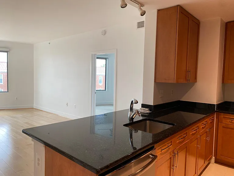 4101 Albemarle St NW #450 — Photo 33