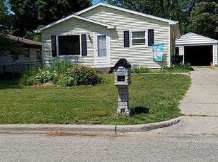 1337 Lancaster Ave NW, Grand Rapids, MI 49504