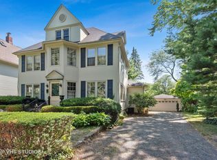 1018 Lee St, Evanston, IL 60202