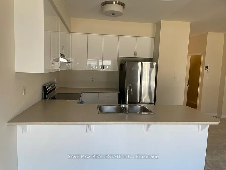 19 Bowery Rd — Photo 12