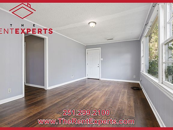 3rd image of 3128 Club House Rd