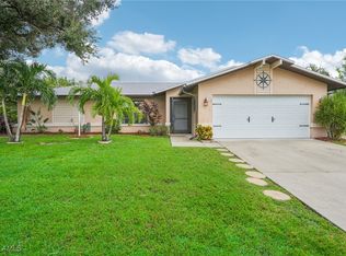 121 NE 10th Ave, Cape Coral, FL 33909