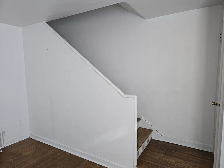 251 Madison St — Photo 8