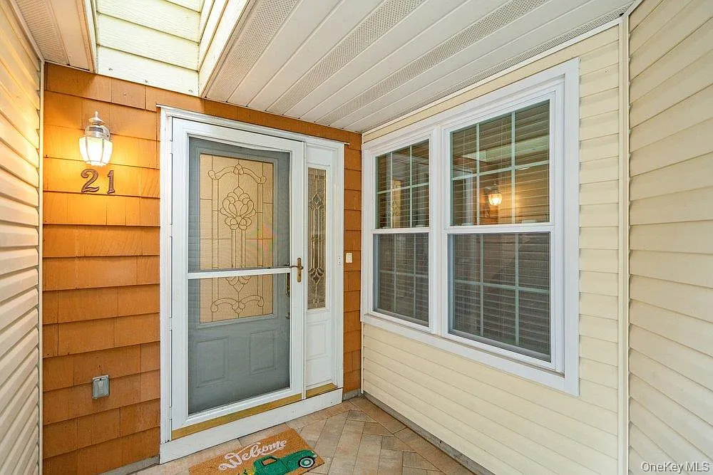 2 bed, 2.0 bath, 1046 sqft, $3,300 — Photo 4