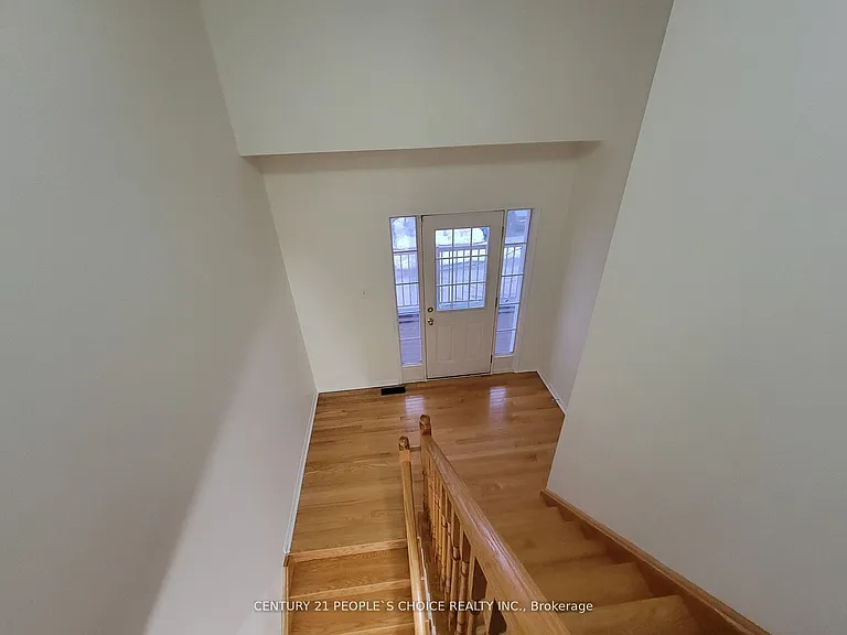783 Millworks Cres — Photo 23