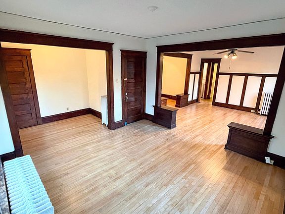 5th image of 90 Malcolm Ave SE APT 3