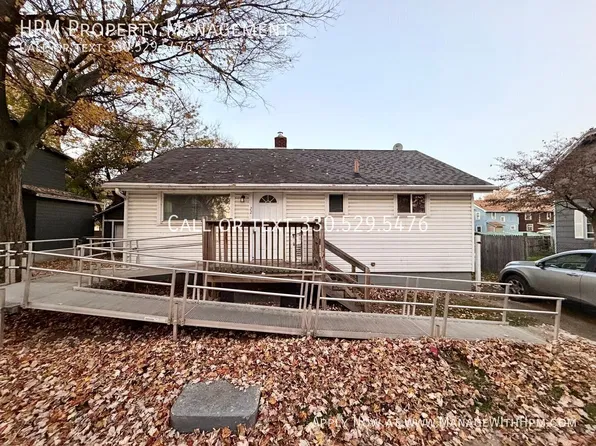 22 Chester Ave SE, Massillon, OH 44646
