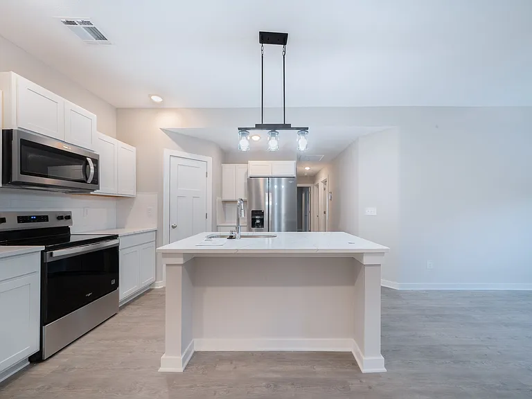 16828 W Lawson St #16828 — Photo 3