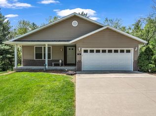 501 E 19th St S UNIT 10, Newton, IA 50208