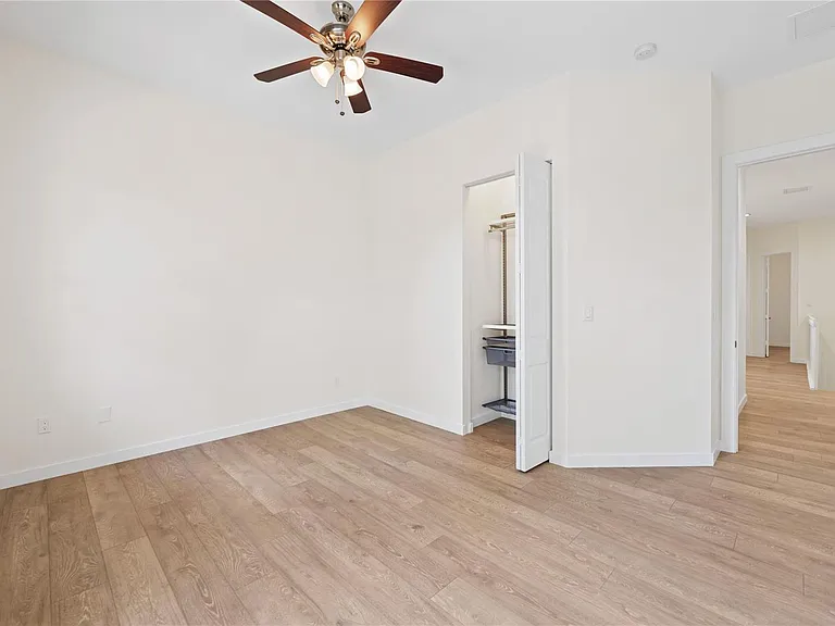 1434 SW 4th Ave #1434 — Photo 6