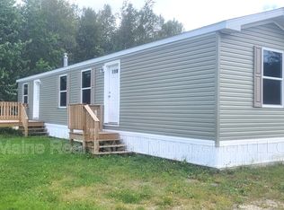 5 Bearberry Rd, Franklin, ME 04634