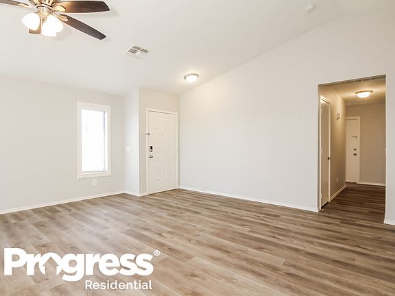 3rd image of 11445 W Pinehollow Dr