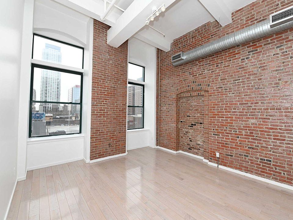 1st image of 726 Market St Unit 403